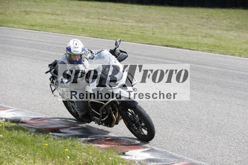 Archiv-2025/10 23.04.2025 Cornu Master School ADR/gruen-vert/0